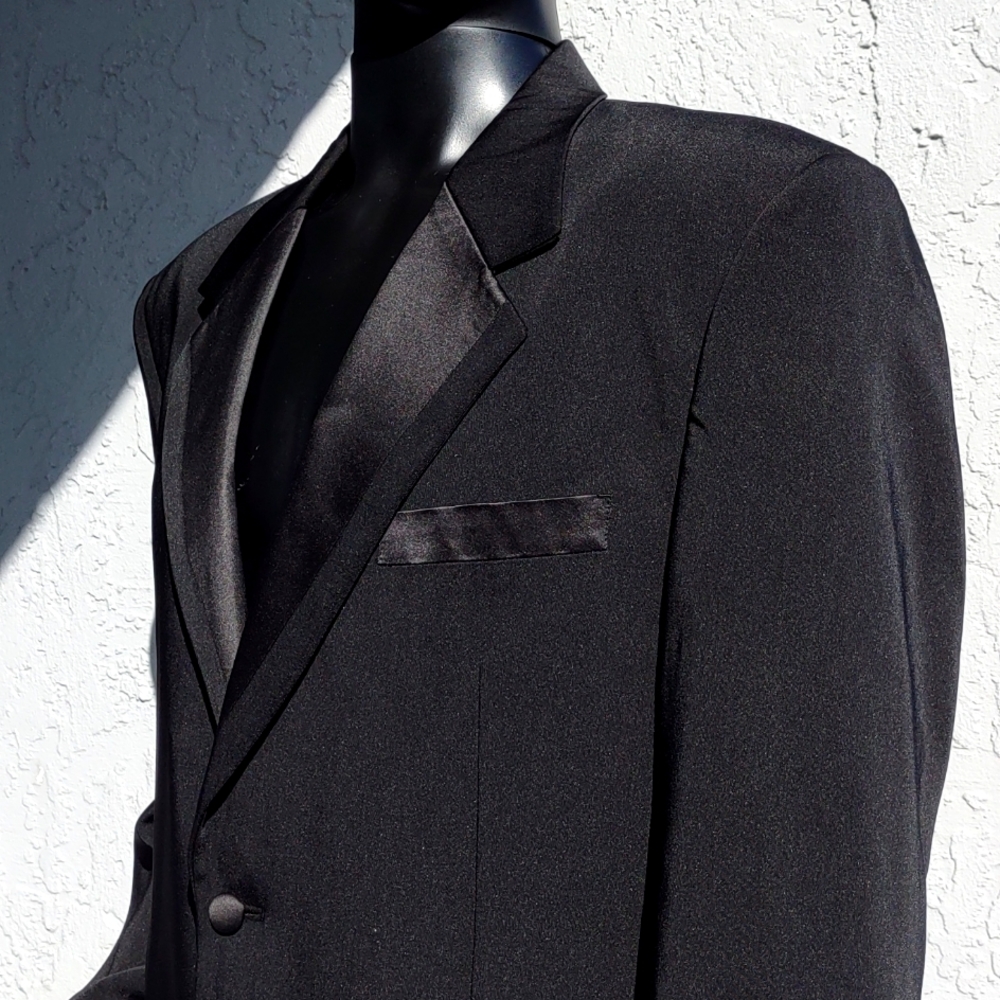 VITTORIO St. ANGELO MEN'S LUXURY TUXEDO BLAZER